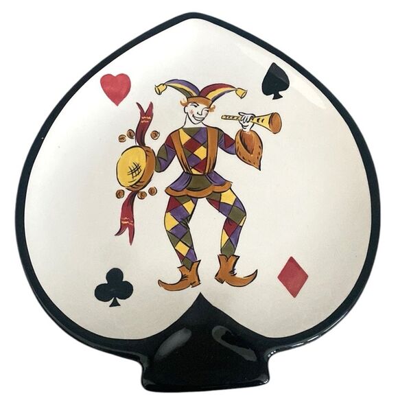 Tabletops Gallery King of Hearts Hand Painted Crafted Saucers Serving Plates (4) - Picture 4 of 8